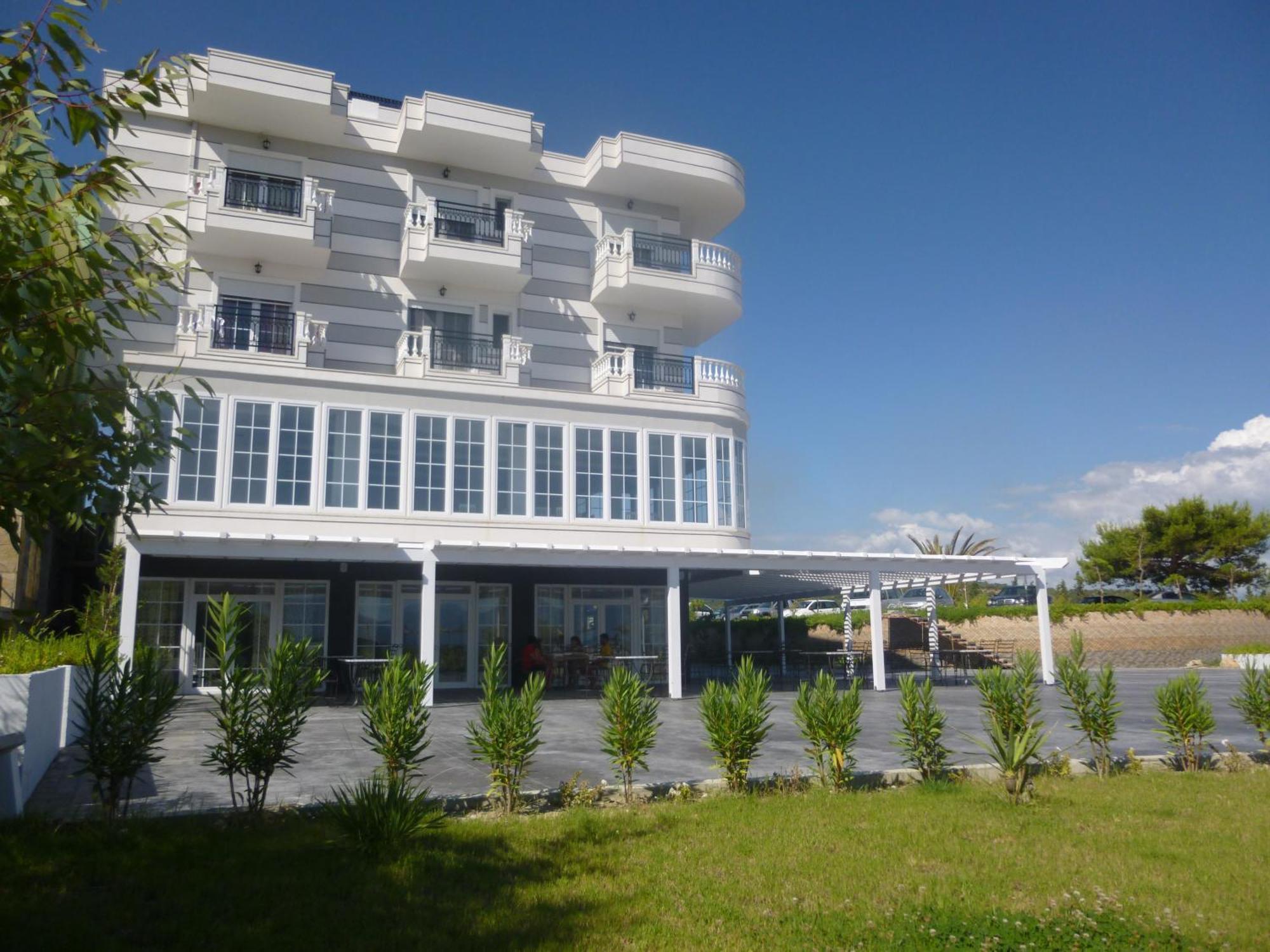 Villamaria Hotel Zverneci Exteriör bild
