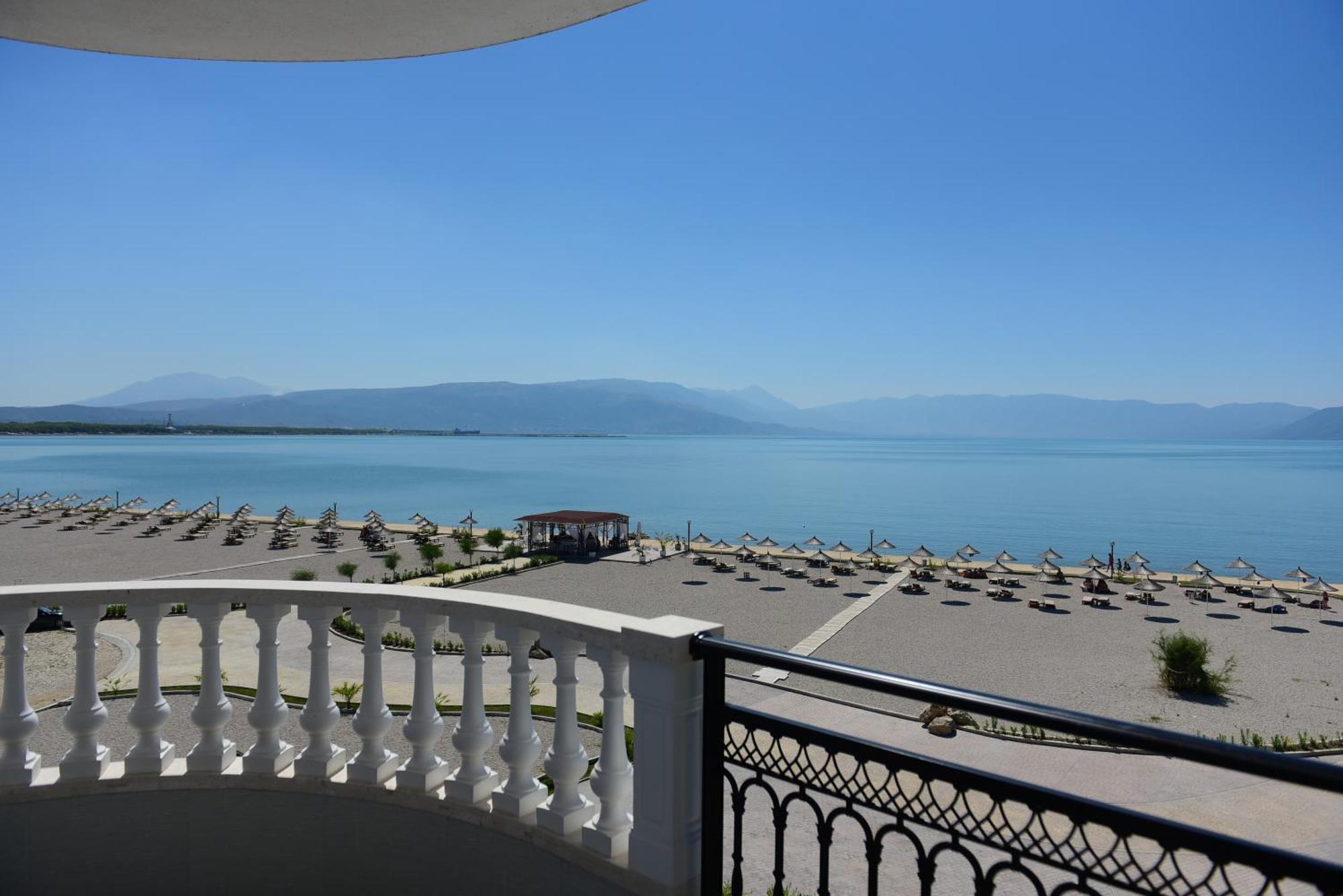 Villamaria Hotel Zverneci Exteriör bild